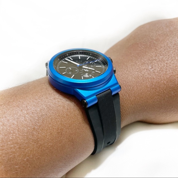 MICHAEL KORS DYLAN BLACK SILICONE STRAP WATCH - Picture 12 of 12